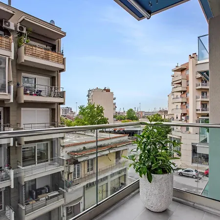 Sanders Old Port - Darling 1-bdr Apt W Balcony